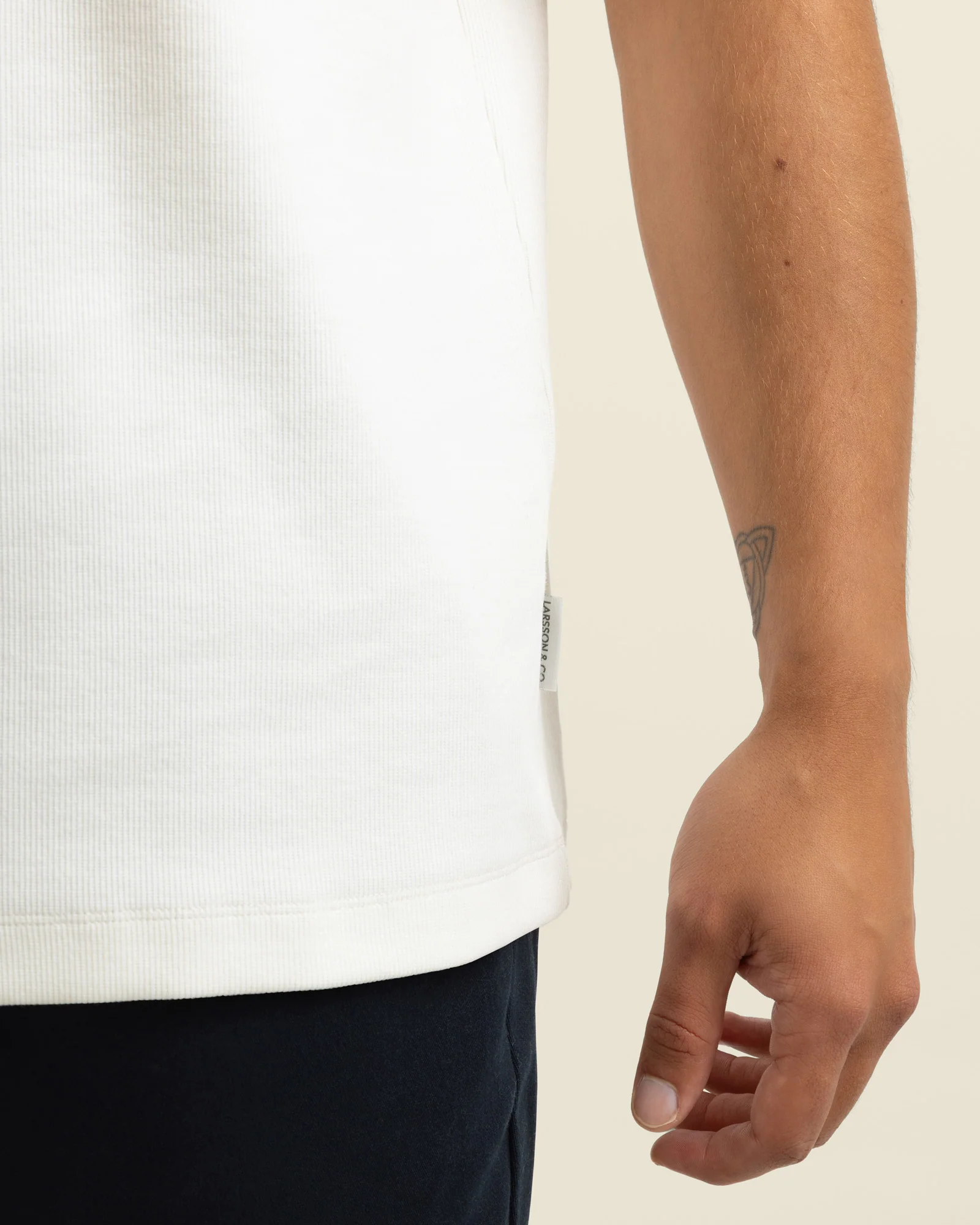Arvid - Ribbed T-Shirt - Image 21