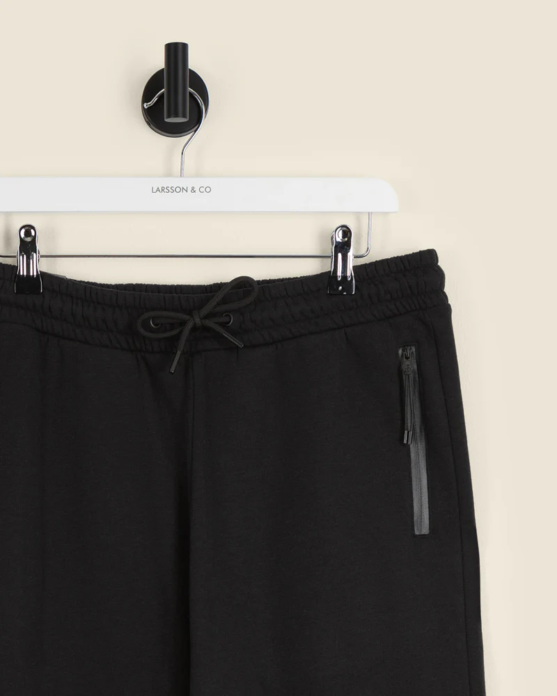 Zipped Pocket Panel Slim Fit Jogger - Image 17