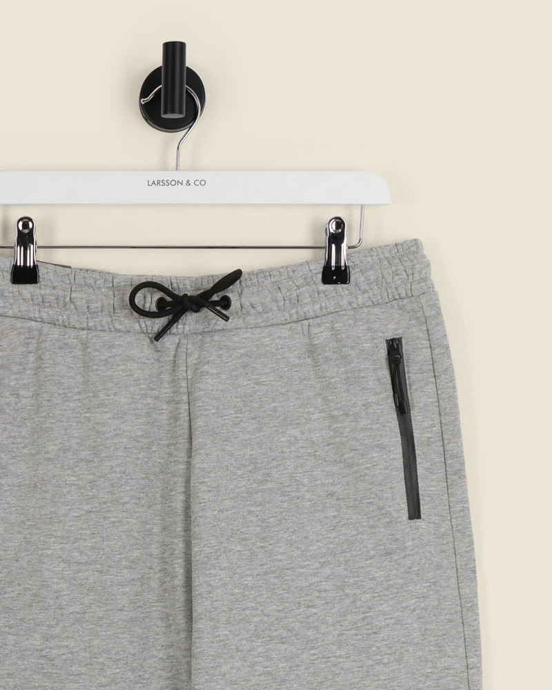 Zipped Pocket Panel Slim Fit Jogger - Image 24